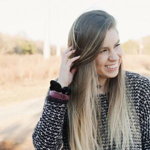 Meet your Posher, Becca